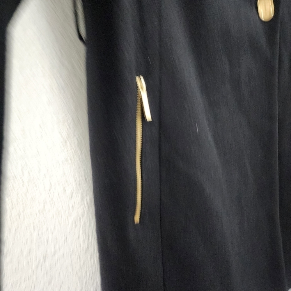 Liz Claiborne Outwear Elegant Black Coat for Womens Size L. - Picture 8 of 16